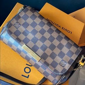 Louis Vuitton Favorite PM